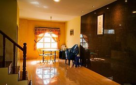 Villa Bukit Indah Brastagi / Berastagi