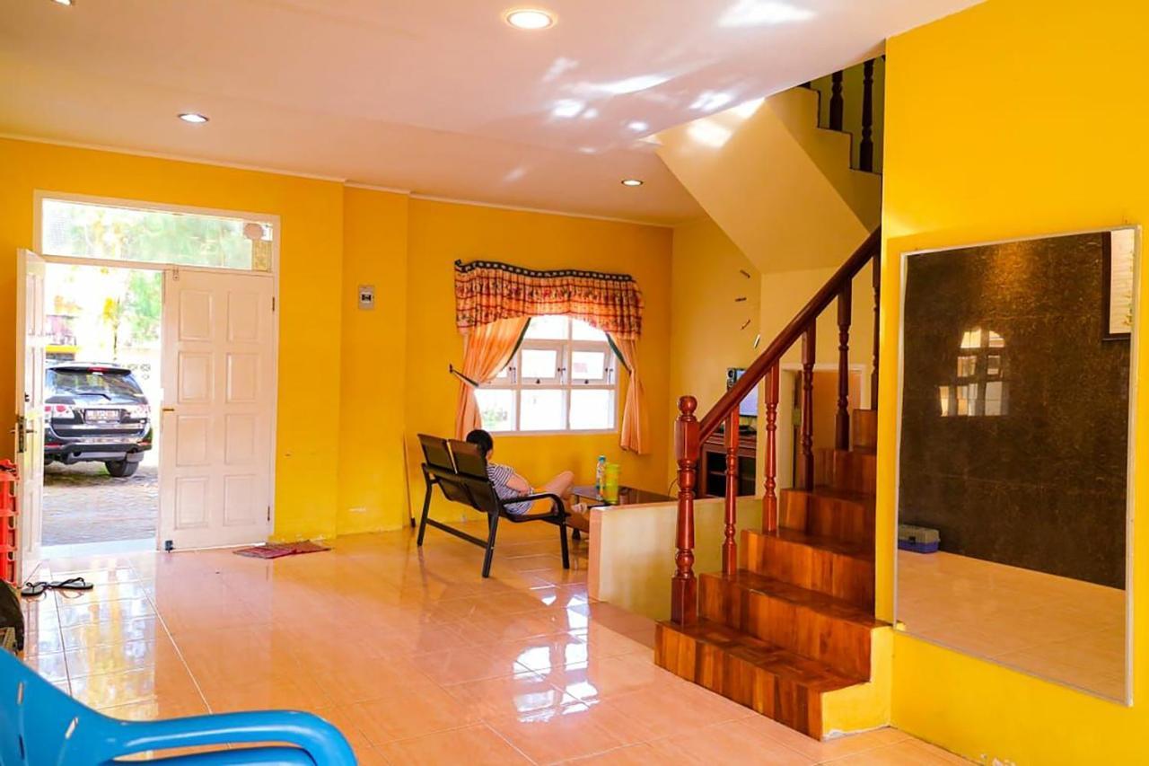 Villa Bukit Indah Brastagi / Berastagi Luaran gambar